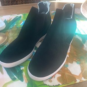 Sorel Women's Out n About Slip on Wedge Bootie